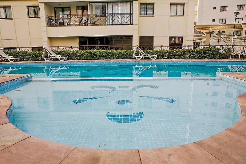 סאו פאולו Quality Suites Vila Olimpia מלון
