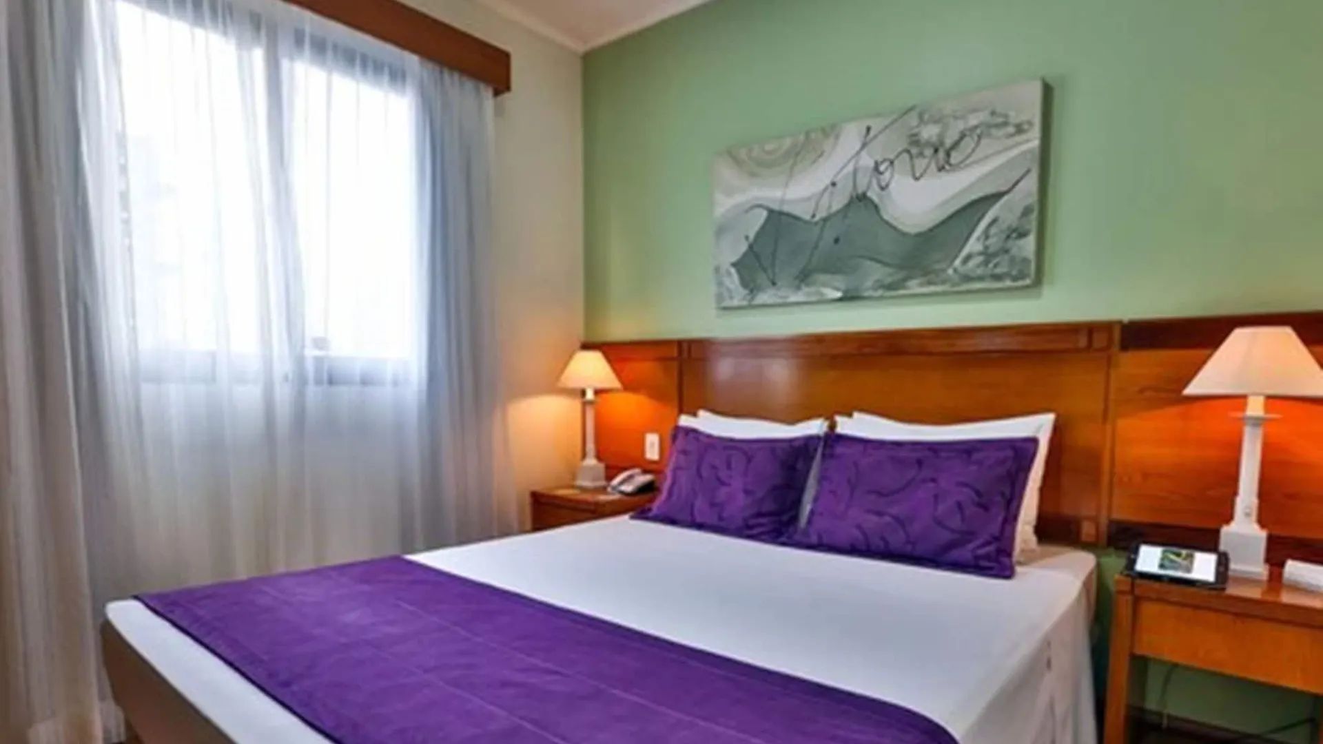 Quality Suites Vila Olimpia São Paulo 4*,
