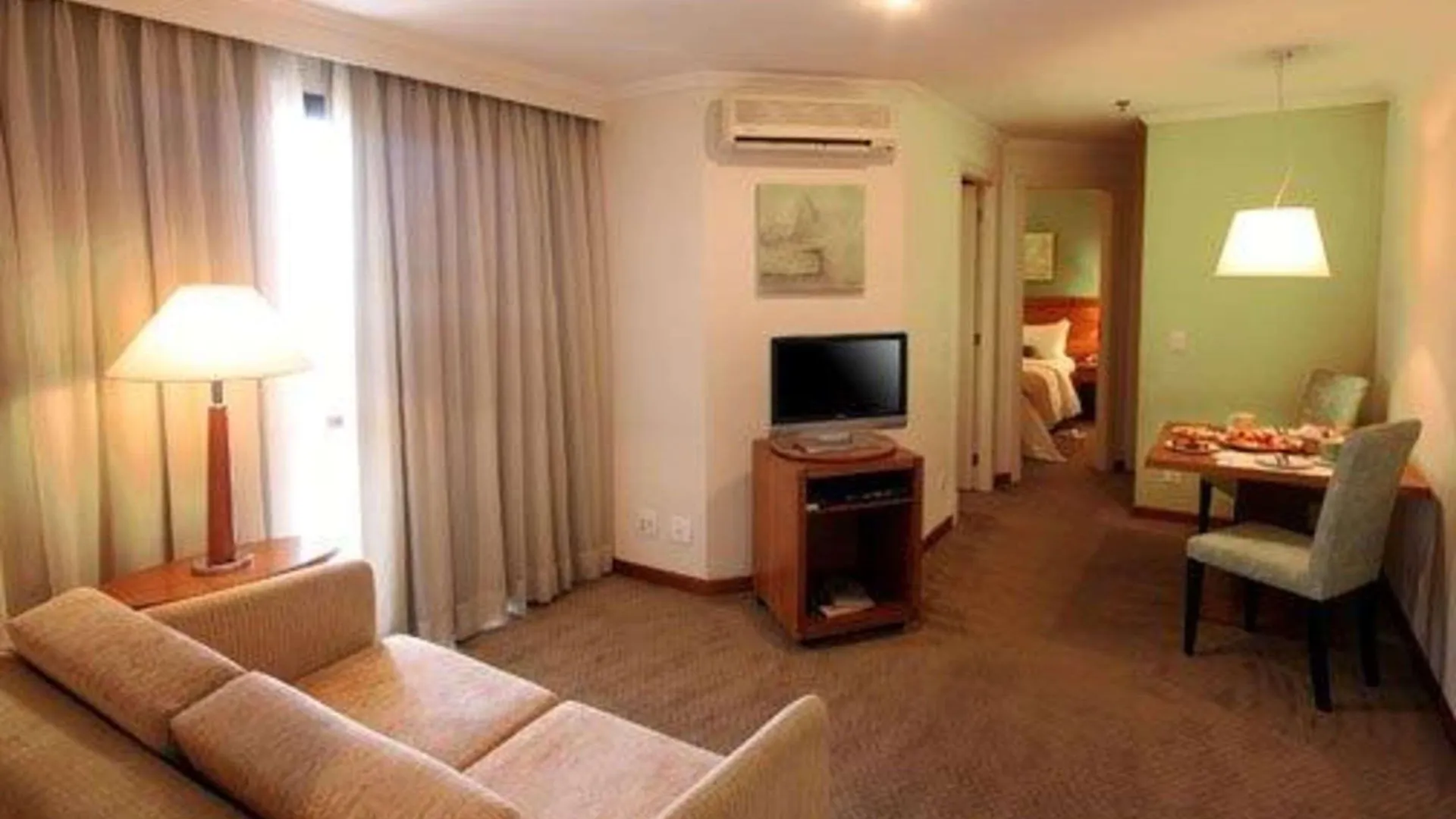 Hotel Quality Suites Vila Olimpia São Paulo
