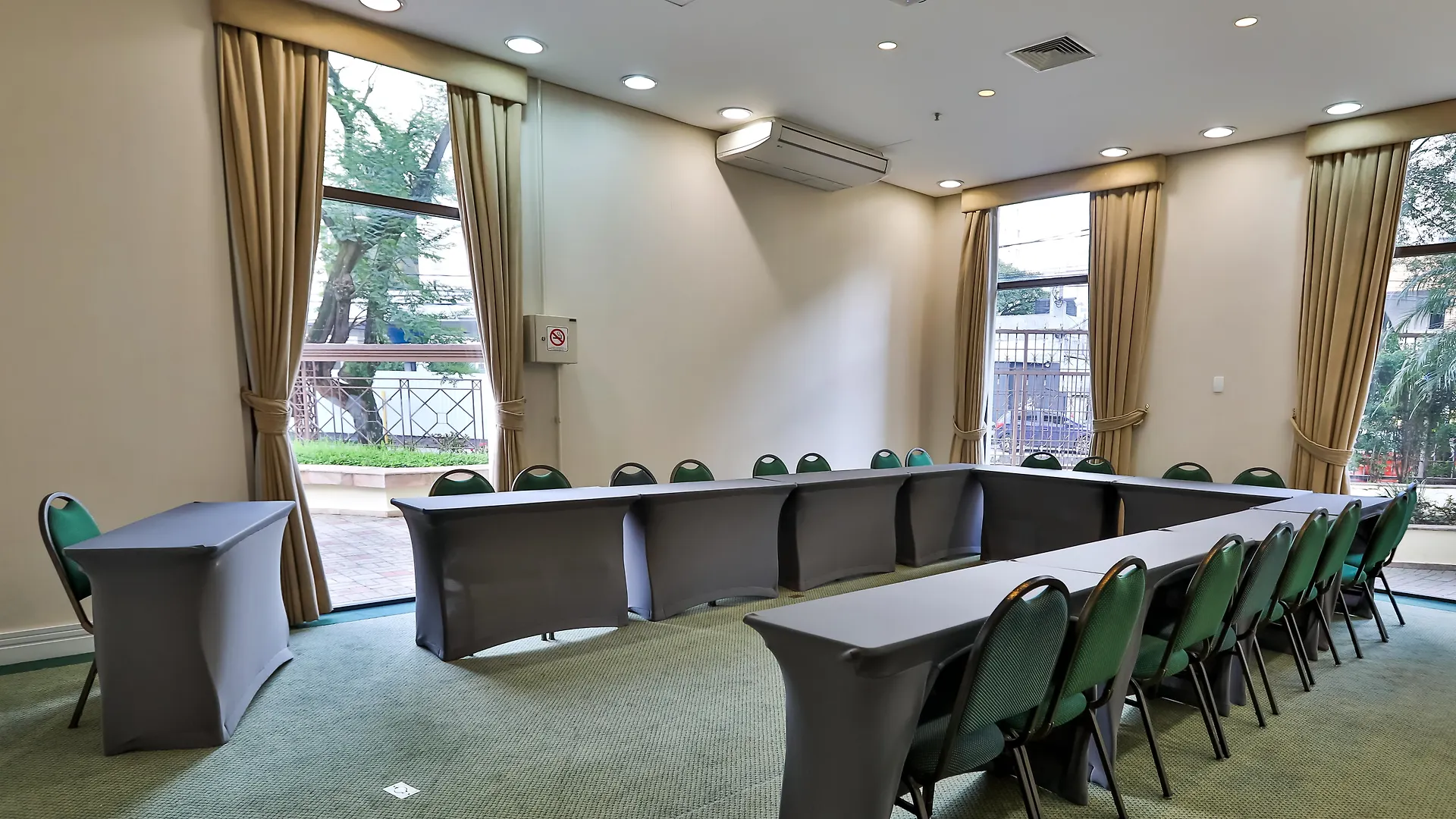 Quality Suites Vila Olimpia São Paulo Hotel