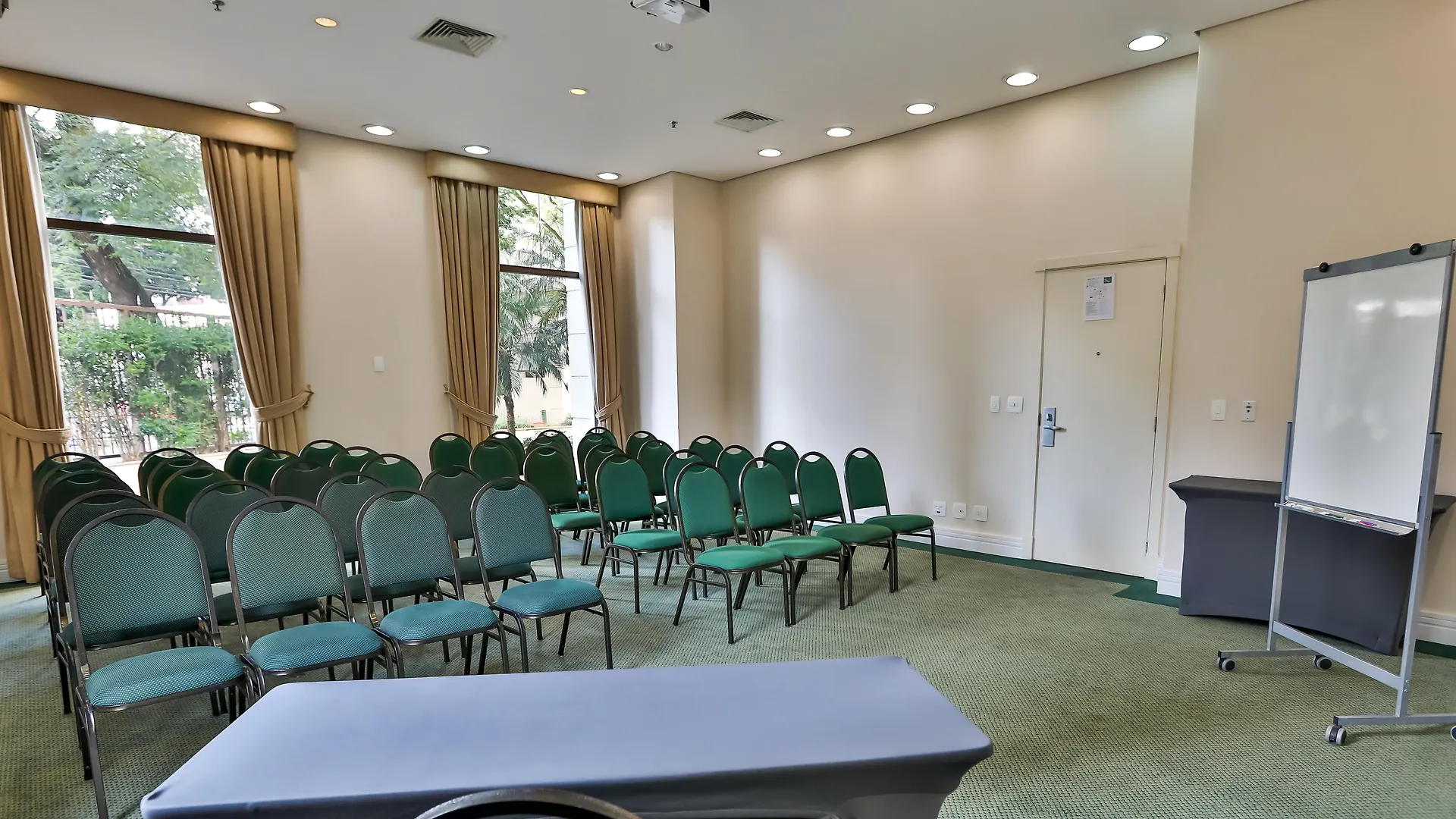Quality Suites Vila Olimpia San Paolo